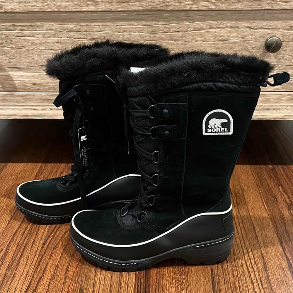 NWT TIVOLI HIGH BLACK SOREL BOOTS